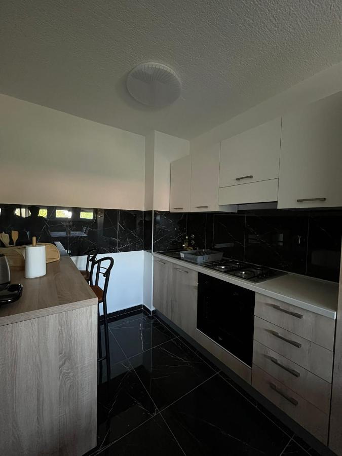 Aby Apartment Slavonski Brod Bagian luar foto